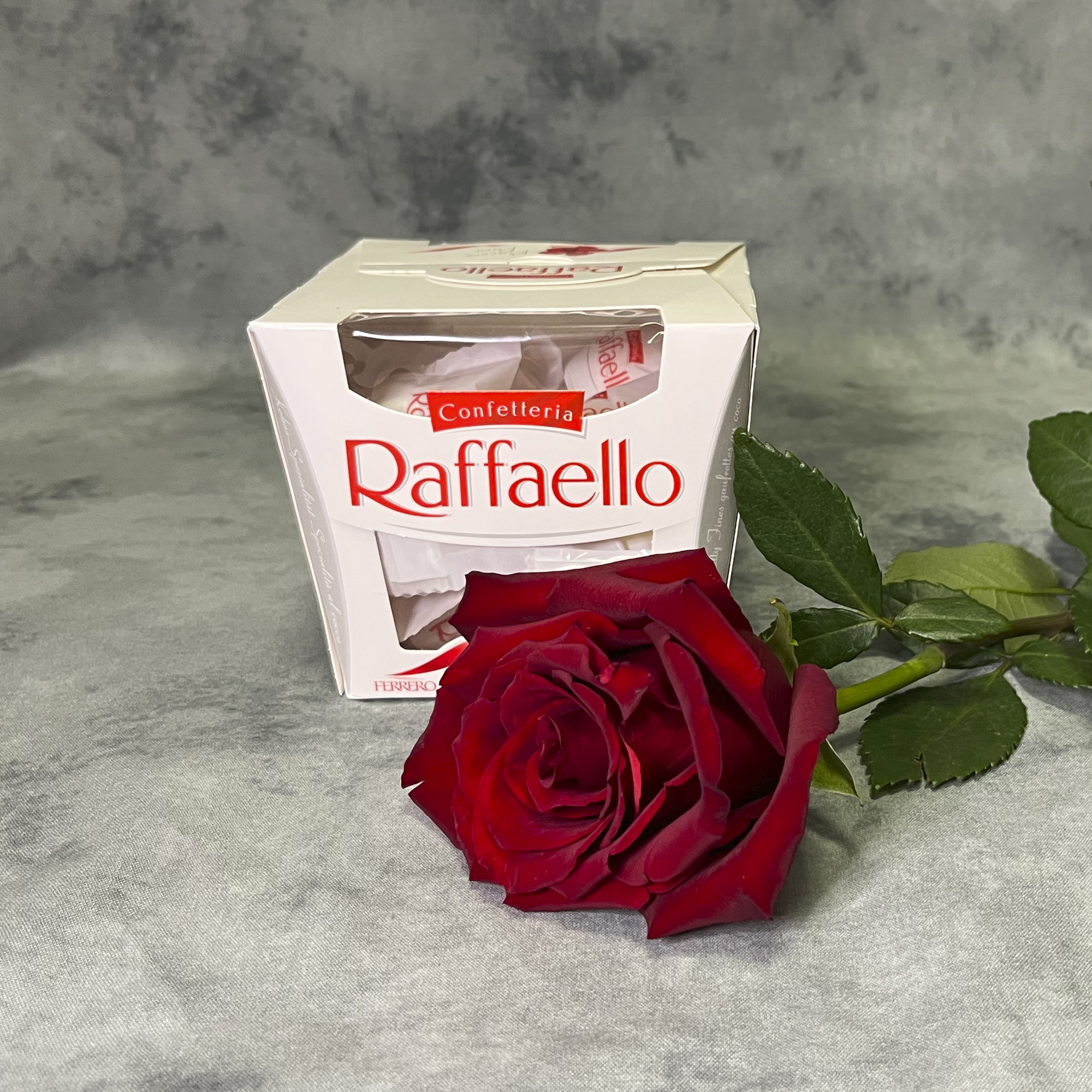 Набор конфет Raffaello 240 г